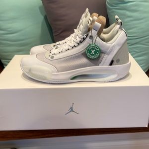 Jordan 34 pure money size 12 deadstock brand new ! Open to offers no low balls
